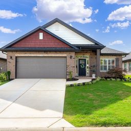 4 Woodcross Drive