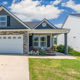 202 Highland Springs Loop