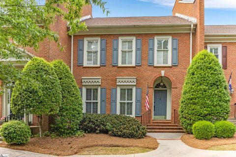 110 Kilkenney Court active home in Glenbrooke Townhouses, Greenville, SC