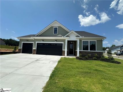 127 Eagle Creek Drive active home in Eagle Creek, Central, SC