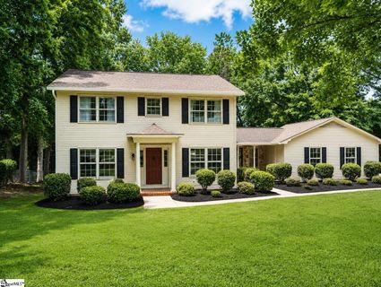 516 Brian Drive active home in Hillbrook Forest, Spartanburg, SC