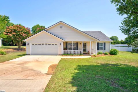 311 Shadowfield Acres Drive pending home in Shadowfield Acres, Duncan, SC