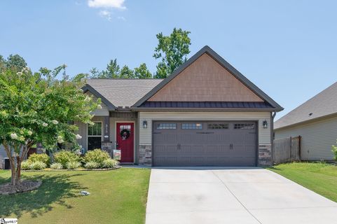 315 Barnhill Court pending home in Forest Ridge, Greenville, SC