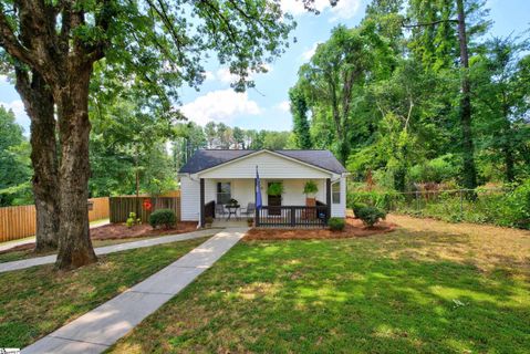 1020 Jacobs Road active home in Pleasant Valley, Greenville, SC
