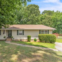 204 Collinwood Lane