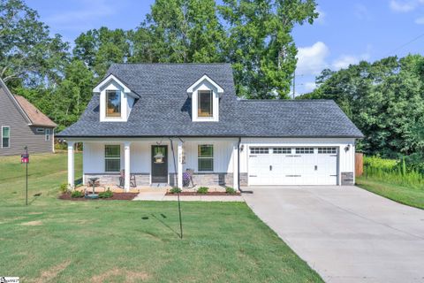 180 Hunter Drive