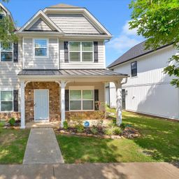 123 Carruth Street