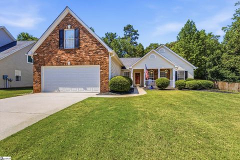 315 Oakboro Lane pending home in Autumn Woods, Simpsonville, SC