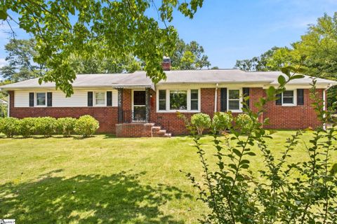 229 Mohawk Drive active home in Woodland Heights, Spartanburg, SC