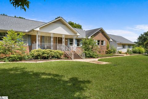 111 Shore Line Drive active home in Brookstone Acres, Anderson, SC