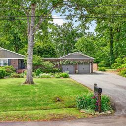 6 Chickasaw Drive