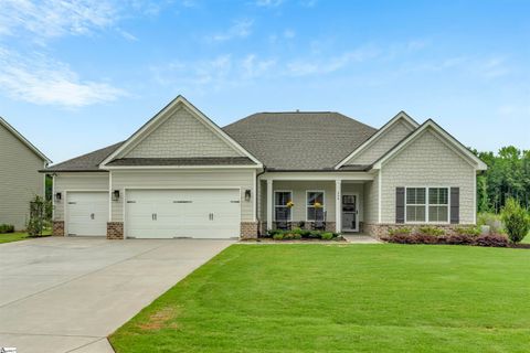 408 Wood Mist Lane active home in Martin Woods, Fountain Inn, SC