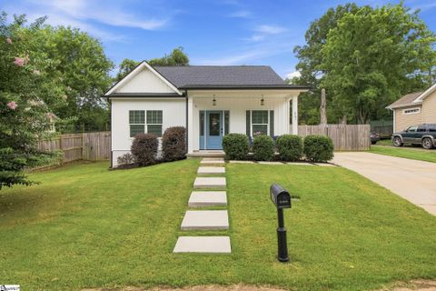 17 Owens Street pending home in Abney Mills, Greenville, SC