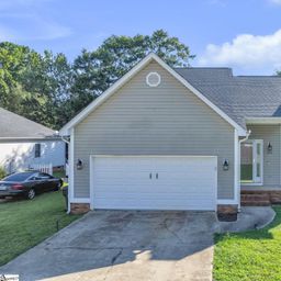 204 Flagstar Court