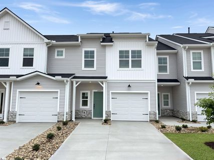 1440 Johnstone Drive active home in Reidville Town Center, Reidville, SC