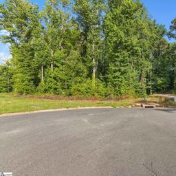 121 Carolina Drive