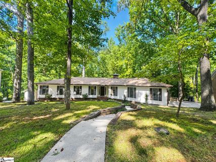 707 N Almond Drive pending home in Poinsettia, Simpsonville, SC