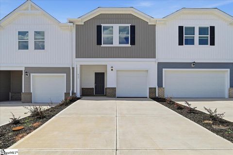 437 Blissful Court active home in Northbrook Village Townes, Taylors, SC