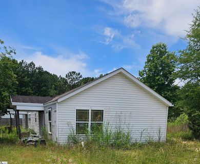 140 Colleton Lane active home in Blossom Meadows, Clinton, SC