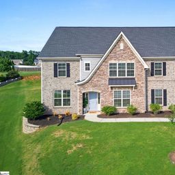609 Crossmont Way