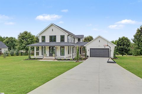 Homes in The Bluffs At High Point, Belton