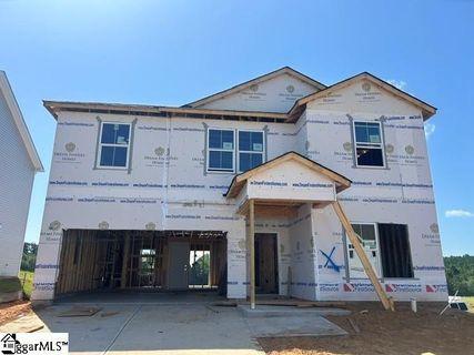 181 Gumwood Circle active home in Creekside Estates, Gaffney, SC