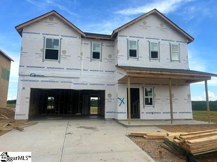 167 Gumwood Circle active home in Creekside Estates, Gaffney, SC