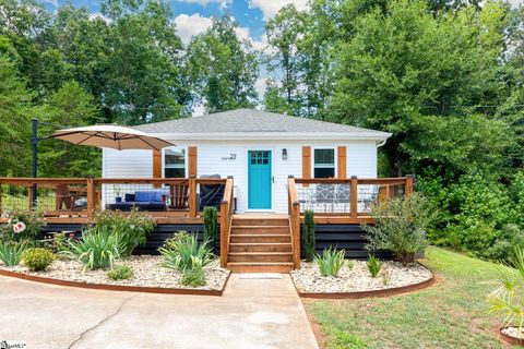 29 Lee Way active home in Edwards Forest, Taylors, SC