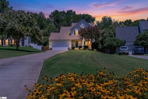 108 Bathurst Lane pending home in Windsor Forest, Simpsonville, SC