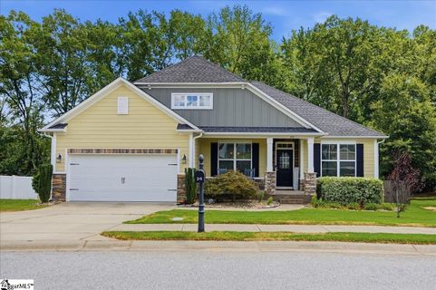 Homes in Tucker Branch, Fountain Inn
