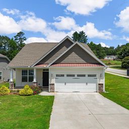 200 Everard Lane
