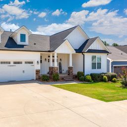 215 Daystrom Drive