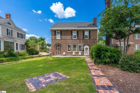 105 E Cambridge Avenue