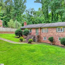 7 River Oaks Drive