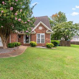 438 Chamber Lane