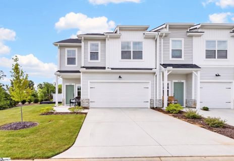 1528 Yellowwood Court active home in Reidville Town Center, Reidville, SC