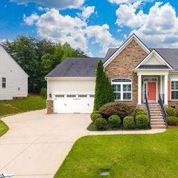 104 Hedge Rose Court