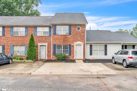 404 W Townes Court