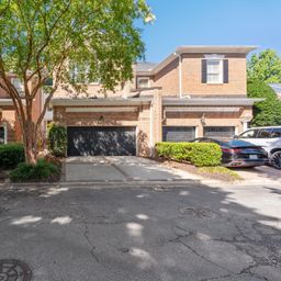 1400 Thornblade Boulevard Unit 28