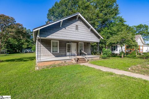 310 Hawkins Street active home in Jackson Mills, Wellford, SC