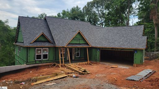 1812 Cross Creek Drive active home in Cross Creek Plantation, Seneca, SC