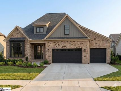 124 Willett Trail active home in Maplewood Estates, Taylors, SC