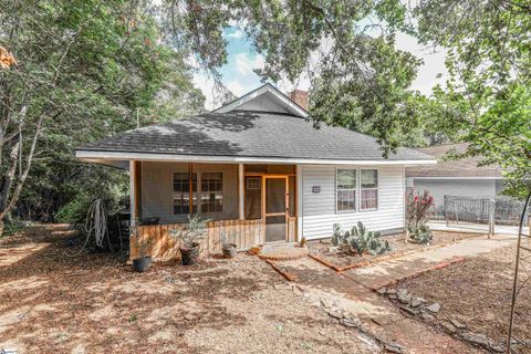 309 Shaw Street active home in Poe Mill, Greenville, SC