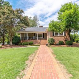 512 Byrd Boulevard