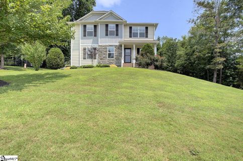 209 Montague Drive active home in Montague Lakes, Easley, SC