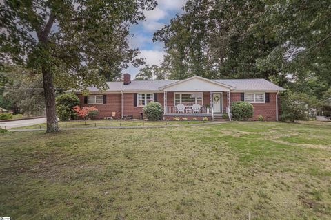 110 George Street active home in Forest Acres, Easley, SC