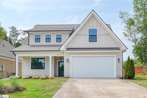447 Brunswick Lane active home in Villas At Woodfin, Inman, SC