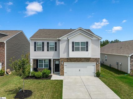 7 Plumwood Street active home in Hartridge Manor, Simpsonville, SC