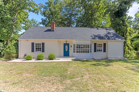 137 Cleveirvine Avenue active home in Eastover, Greenville, SC