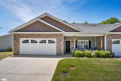 Homes in Crayton Hall, Anderson